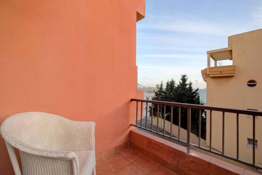 Апартаменты Duplex Con Vistas Al Mar Ла-Линеа-де-ла-Консепсьон Экстерьер фото