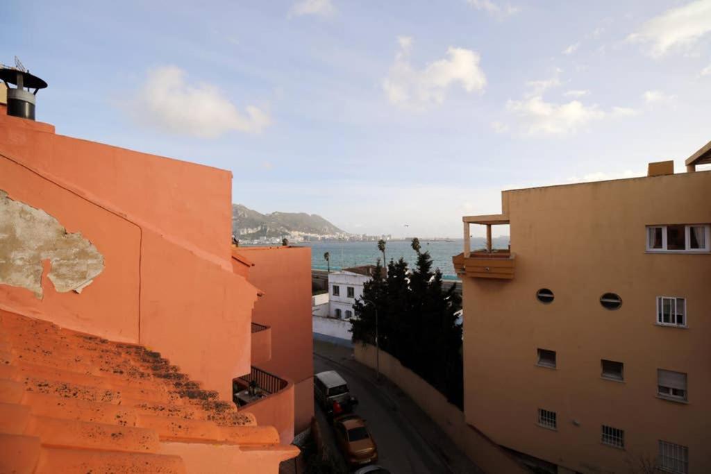 Апартаменты Duplex Con Vistas Al Mar Ла-Линеа-де-ла-Консепсьон Экстерьер фото